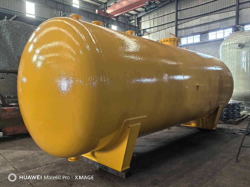 Stainless Steel Pressure Tank vs Carbon Steel Pressure Tank: Advantages & Disadvantages